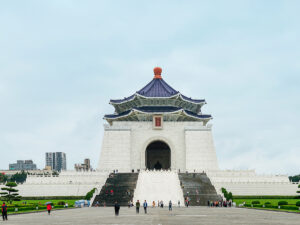 小巨蛋附近住宿推薦｜交通景點｜simplehotel 旅店