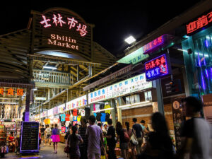 小巨蛋附近住宿推薦｜交通景點｜simplehotel 旅店