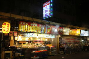 小巨蛋附近住宿推薦｜交通景點｜simplehotel 旅店